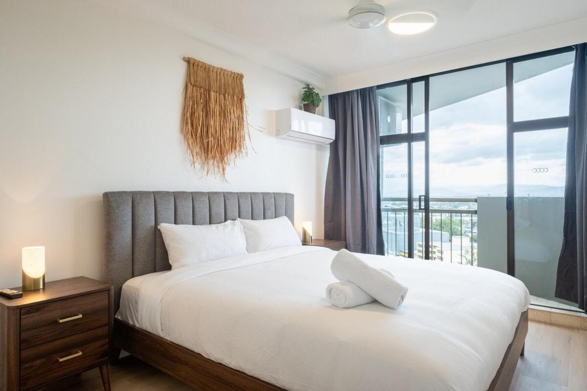 Apartment High Level 1br 1 Min To