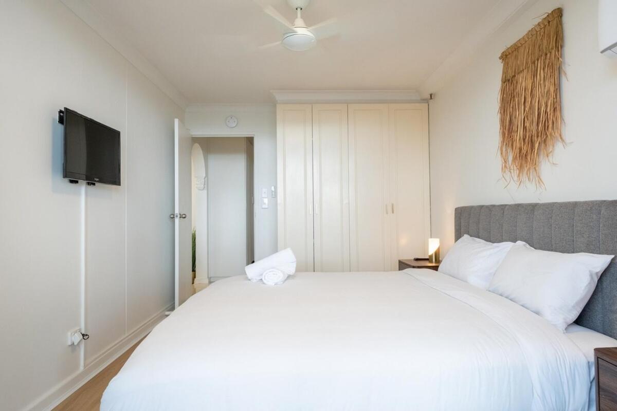 Apartment High Level 1br 1 Min To *