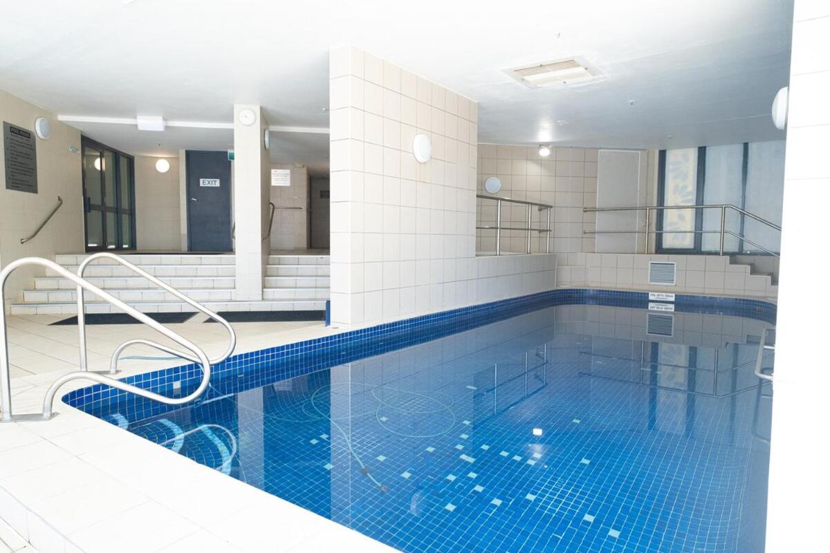 Apartment High Level 1br 1 Min To