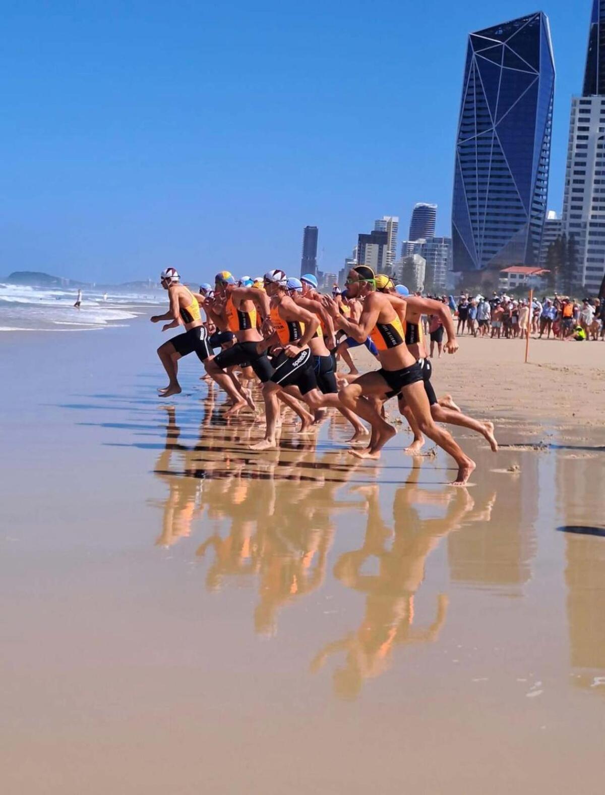Apartment High Level 1br 1 Min To Gold Coast